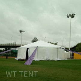 Außerhalb des multi mit Seiten versehenen Zeltes/versieht voll sechseckiges Festzelt für musikalisches Festival mit Seiten